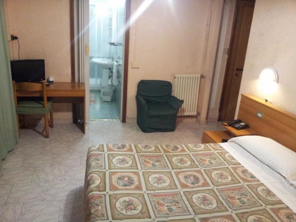 Hotel Acapulco Milano Esterno foto